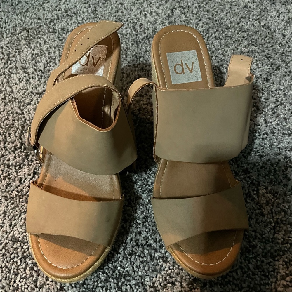 Dolce vita wedges